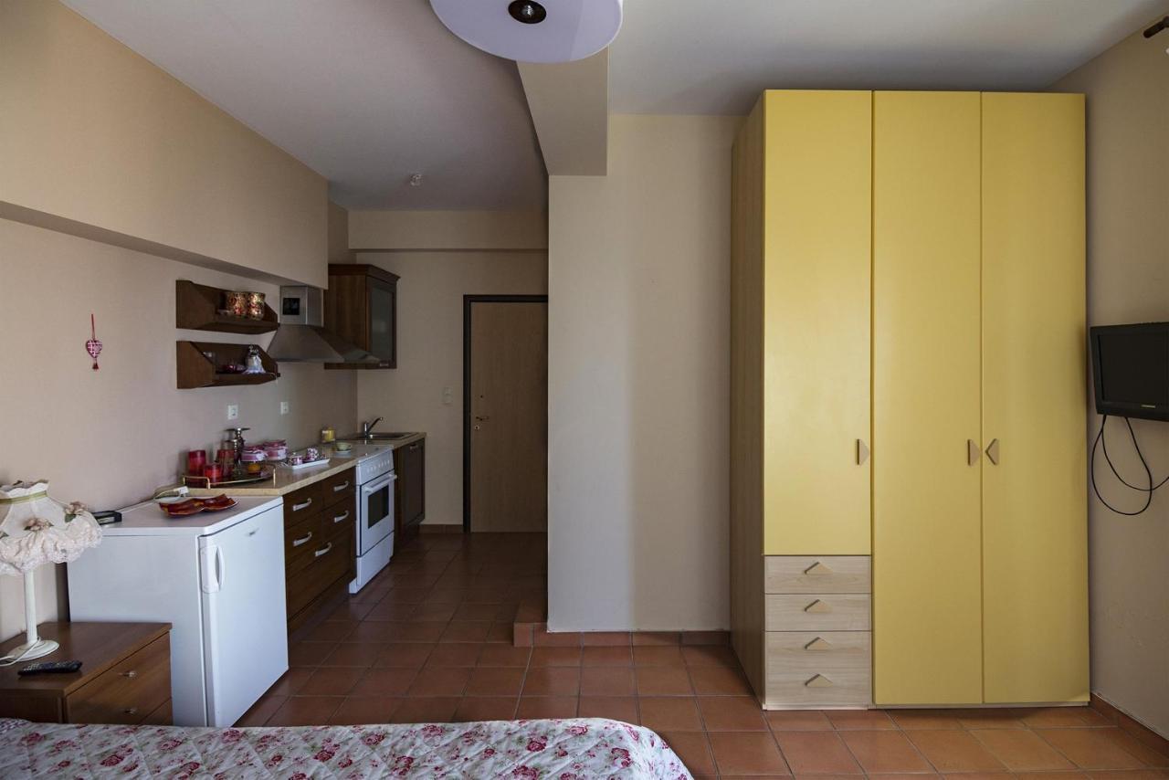 Marathos Sea View Apartments Екстериор снимка