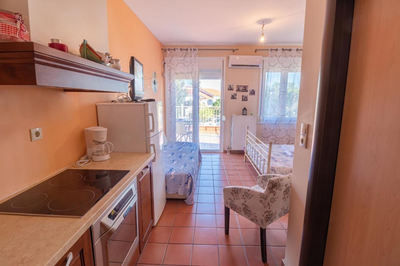 Marathos Sea View Apartments Екстериор снимка